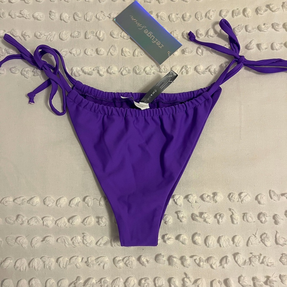 Refuge purple bathing suit bottoms